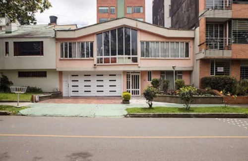 Campin House | TOURISTIC HOUSE B&B-SU HOGAR LEJOS DE CASA