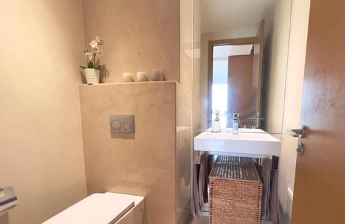 Casablanca Apartment | Tours végetales luxury condo in Anfa finance City