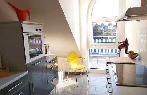 Rhein-Erft-Kreis District Apartment | Tova Cologne - Spacious apartment with lots of comfort in the west of Cologne