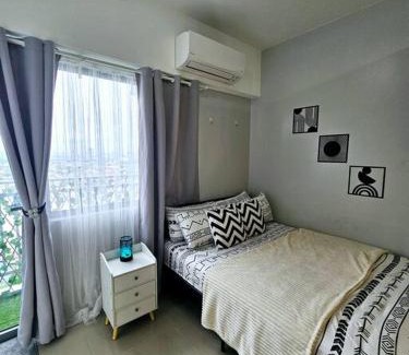 Santo Cristo Apartment | Tower 5-2722, K3 Staycation at Grass Residences