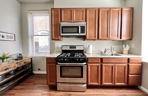 Tower Grove East Apartment | Tower Grove Studio - Fenced Yard, W/D, Pet-Friendly - 4 Mi to Downtown