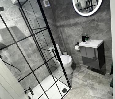 Wick Apartment | Town centre 2 bed luxury apartment