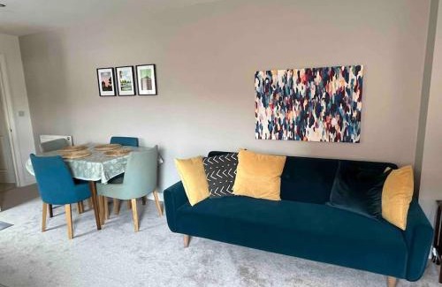 Wallingford Apartment | Town centre apartment with parking