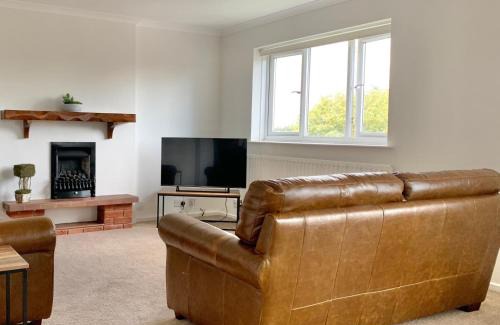 Stratford-upon-Avon Apartment | Town Centre, top floor 2 bed apartment with parking