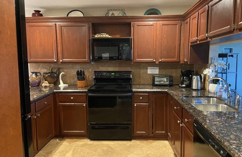 Deerfield Beach House | town house minutes away from Deerfield beach!