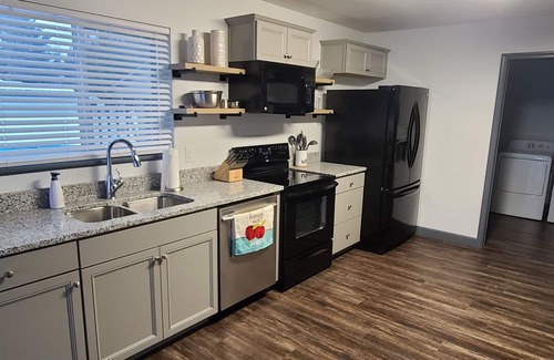 Westfield House | Towne and Out of Westfield - 5 min from Grand Park - 20 Min from Downtown Indy!