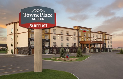 Red Deer Hotel | TownePlace Suites by Marriott Red Deer