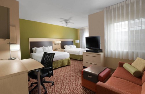 Clute Hotel | TownePlace Suites by Marriott Lake Jackson Clute