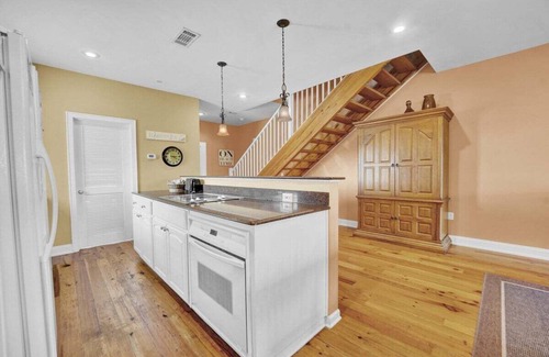 Cape San Blas Condo | Townhome in Cape San Blas with amazing views! Pool, hot tub, beach access!