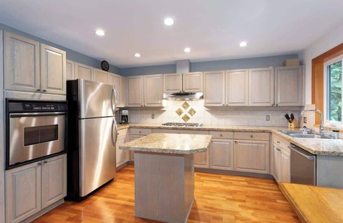 Blackcomb House | Townhome w/Private Hot Tub, BBQ & Parking