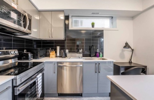 Niagara Falls Apartment | Townhouse Apartment 5 Mins From Niagara Falls
