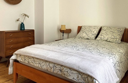 Saint-Jean-d'Angely House | Townhouse Cozy Frida located in a quiet area - Shops on foot
