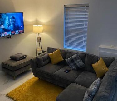 Londonderry Apartment | Townhouse in Derry City Centre