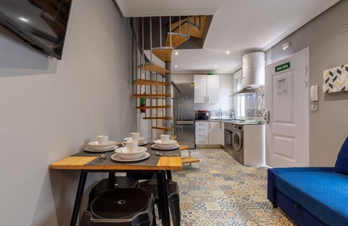 Tetuan House | Townhouse near Plaza Castilla - Apartment CUZCO