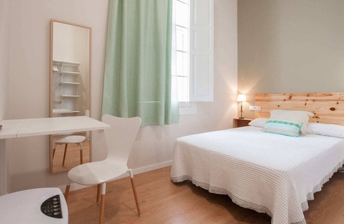 Vegueta Apartment | Traditional Triana House with 9 en-suite Bedrooms