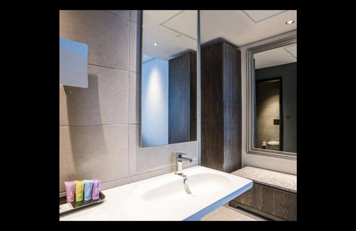 Gigiri Bed & Breakfast | Trademark Hotel, Trademark King Twin Room in Nairobi no001