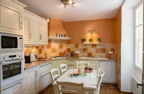 Crillon-le-Brave Other | Traditional farmhouse with heated swimming pool at the foot of the Mont Ventoux