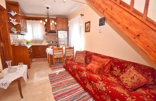 Chlomos House | Traditional House with Amazing View