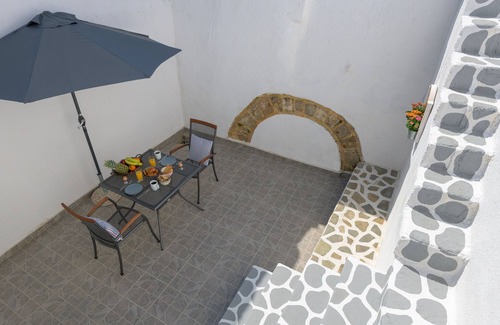 Petaloudes House | Traditional rustic guest house located inside the Medieval City of Rodos.