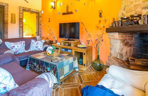 El Gastor House | Traditional vacation home with private pool in natural surroundings near El Gastor.