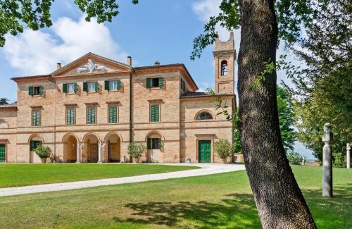 Centofinestre Villa | Traditional Villa in Filottrano with Swimming Pool