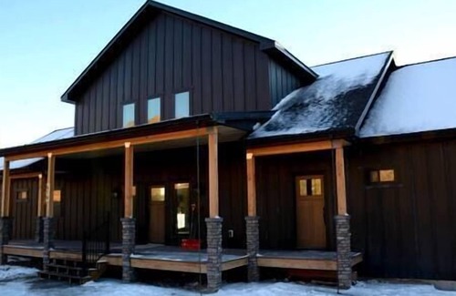 Irwin House | Trails End Lodge