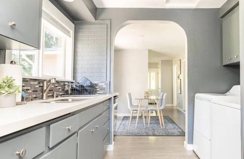 Renton House | Tranquil 2-bedroom house in Renton minutes from Seattle