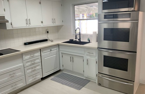 Old Town Hall House | Tranquil 4/3 house in welcoming Jupiter. Centerallly located