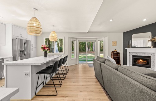 Lacey House | Tranquil 4-bedroom house with AC in Olympia