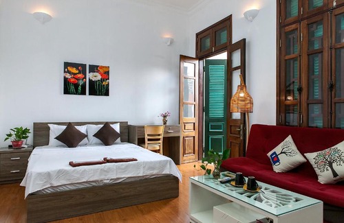 Truc Bach Apartment | Tranquil apartment near Truc Bach lake Central Hanoi
