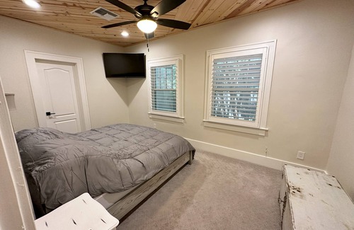 Coronado House | Tranquil Backyard Oasis