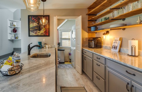 Midlothian Cottage | Tranquil Cottage in Virginia Countryside w/Pond!