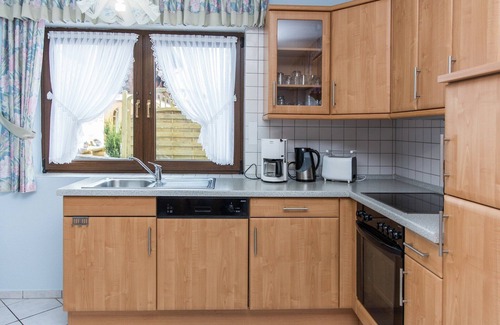 Lirstal Villa | Tranquil Eifel Hideaway