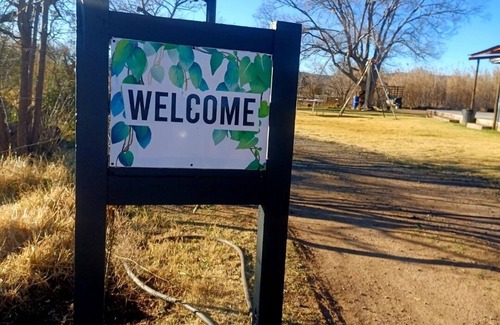 Aliwal North Cottage | Tranquil, family-friendly cottage with Wifi on the outskirts of Aliwal North.