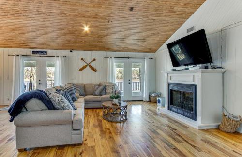 Andalusia House | Tranquil Gantt Lake Home with Deck and Patio!