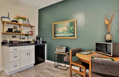 St. Augustine Apartment | Tranquil Guest Suite in Paradise with Private Pool Walking Distance to Townn