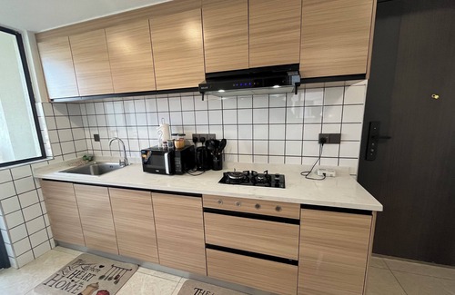 Ruaka Apartment | Tranquil Haven by the UN – Chic 1BR with Pool & Gym