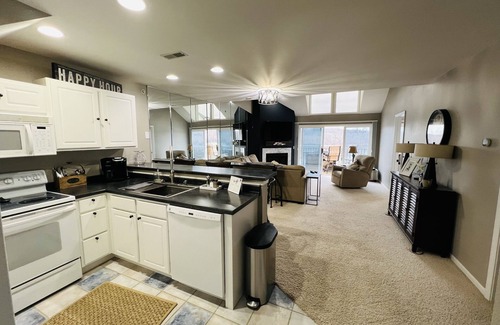 Kaiser Condo | Tranquil Lakefront 3 bedroom 5 bed 3 bath condo in Lake of the Ozarks State Park