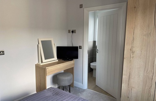 Wells Cabin | Tranquil Lodge Retreat in Wells