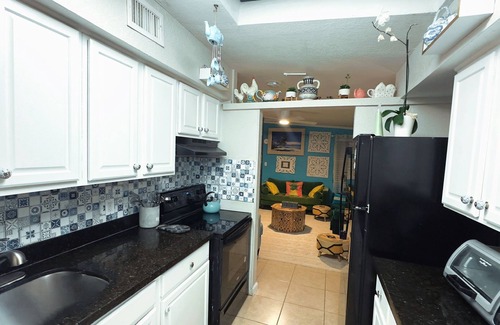 Fort Lauderdale House | Tranquil “nChula Vista” Beach Bungalow