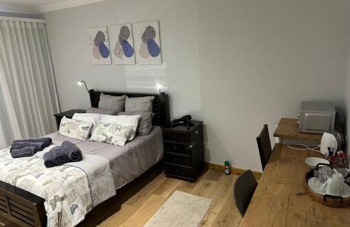 Westcliff House | Tranquil Private Rooms Hermanus