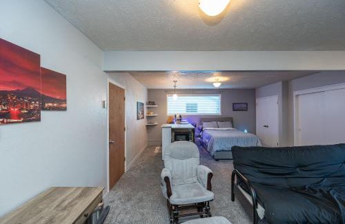 Lacey House | Tranquil Private Studio