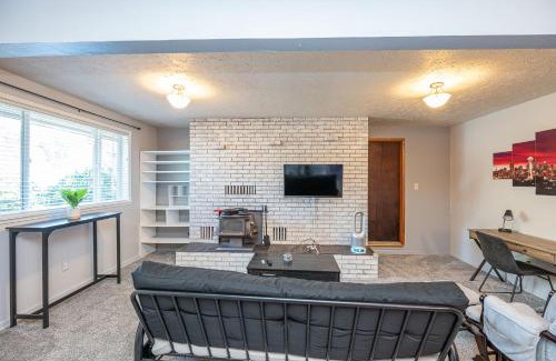 Lacey House | Tranquil Private Studio