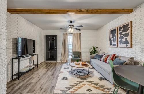 Stillwater Apartment | Tranquil Retreat in Stillwater - Free Parking & Reliable WiFi