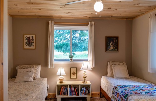 Grey Highlands Cabin | Tranquil Retreat @ the SEED Lodge: A Rural Retreat and Gathering Space