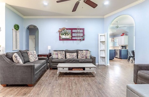 Waco House | Tranquil Retreat with Sky Views: The Vesper House 14 mins to downtown