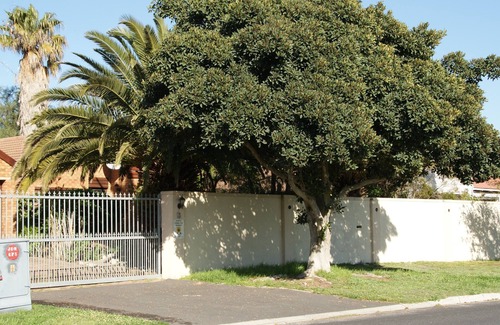 Bloubergstrand House | Tranquil/Secure Property with Nature all around - 3 minutes from the Beach