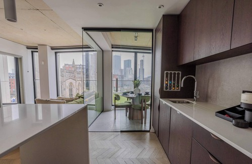 Castlefield Apartment | Tranquil Suite 2BR City Views