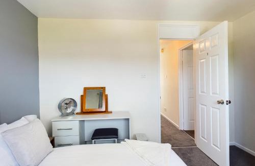 Telford House | Tranquil Telford Retreat - 3 Bedroom House