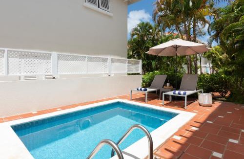 Porters House | Tranquil Townhome, close to beach & dining